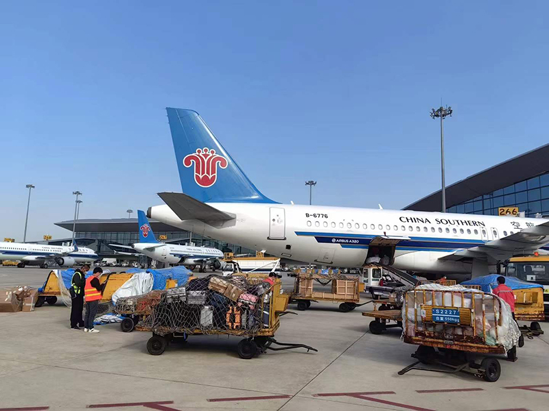 怀柔到和田空运公司-航空